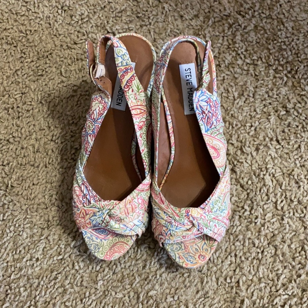 Steve Madden Crest wedge